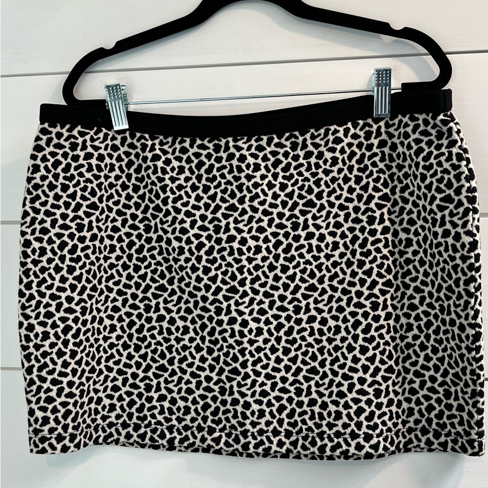 Express Knit Animal Print Skirt NWT Large